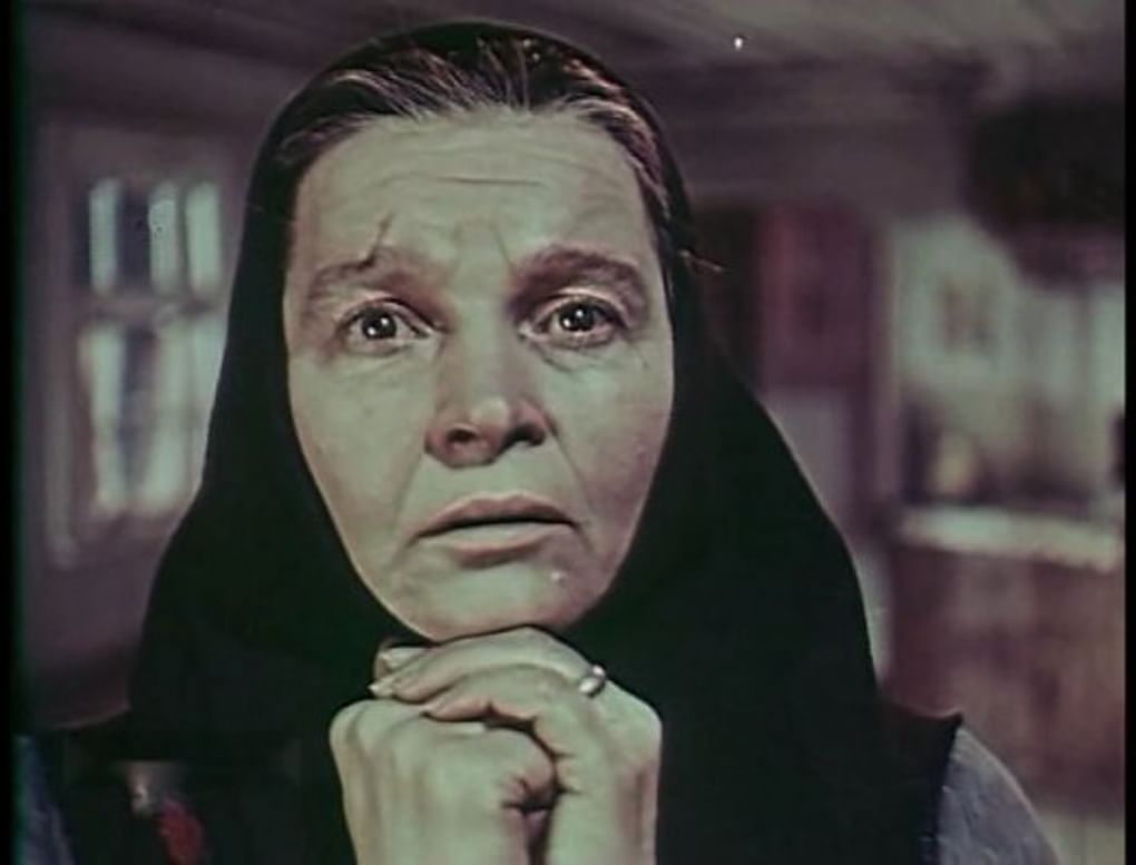 Кадр из фильма «Мать» (1955)