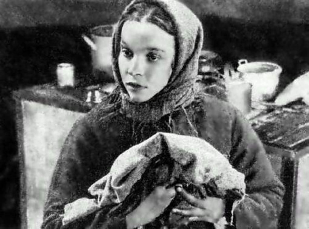 Кадр из фильма «Дом на Трубной» (1928)